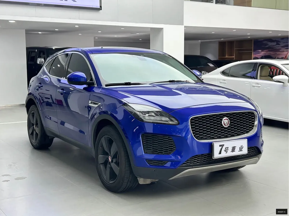 Jaguar E-Pace 2