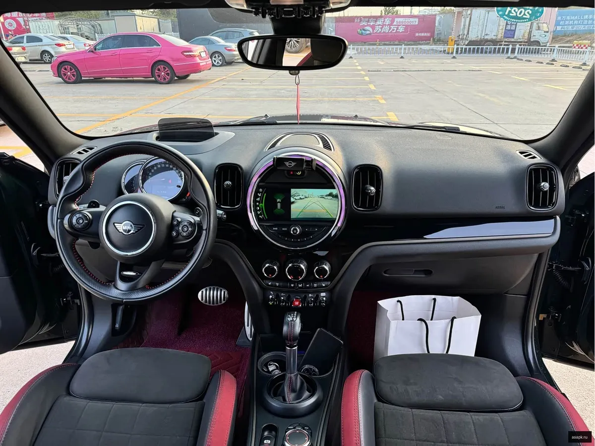 MINI Hatch 6