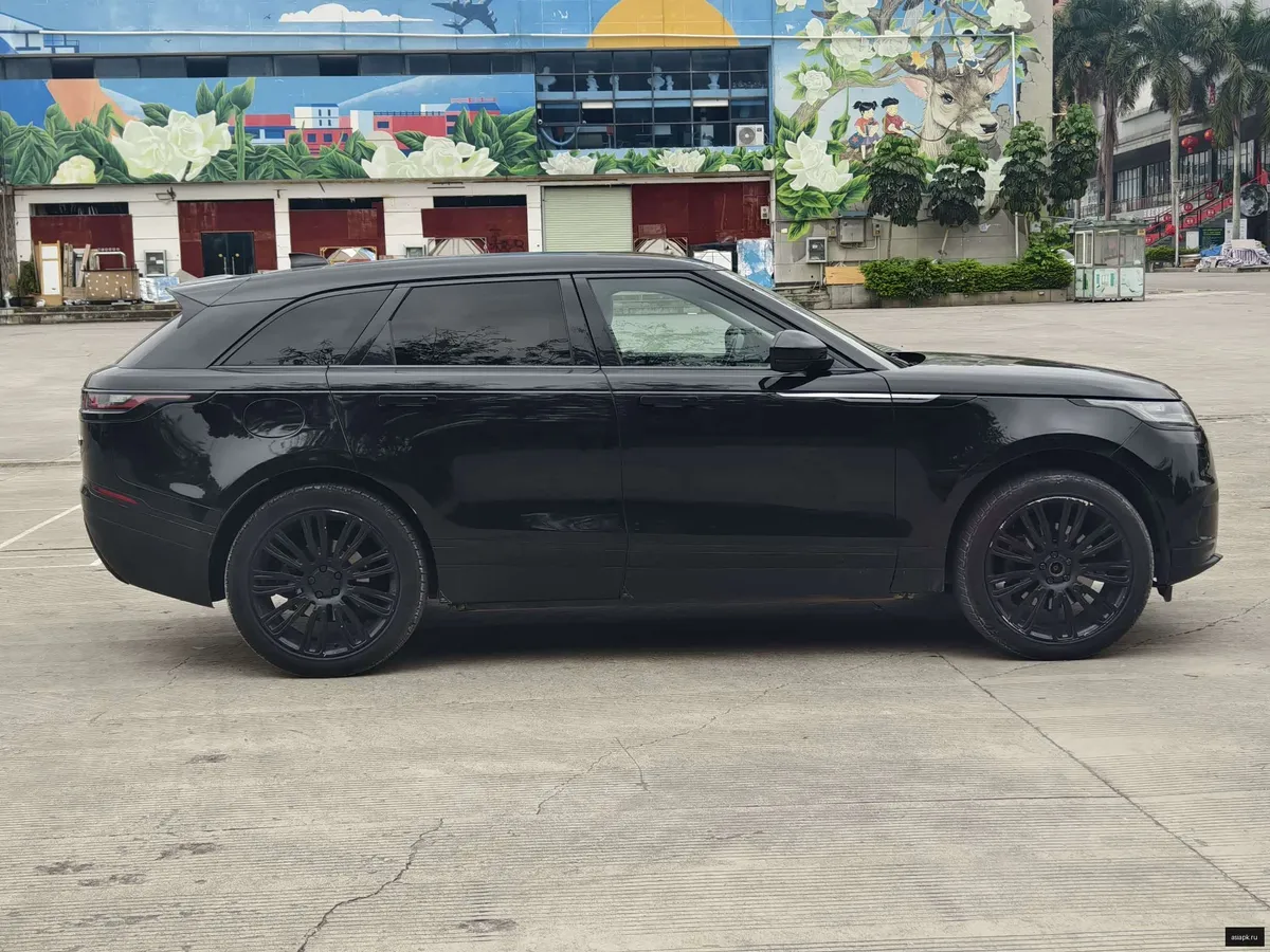 Land Rover Range Rover Velar 6