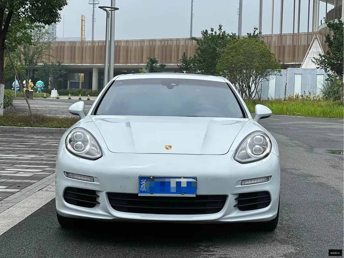 Porsche Panamera 2