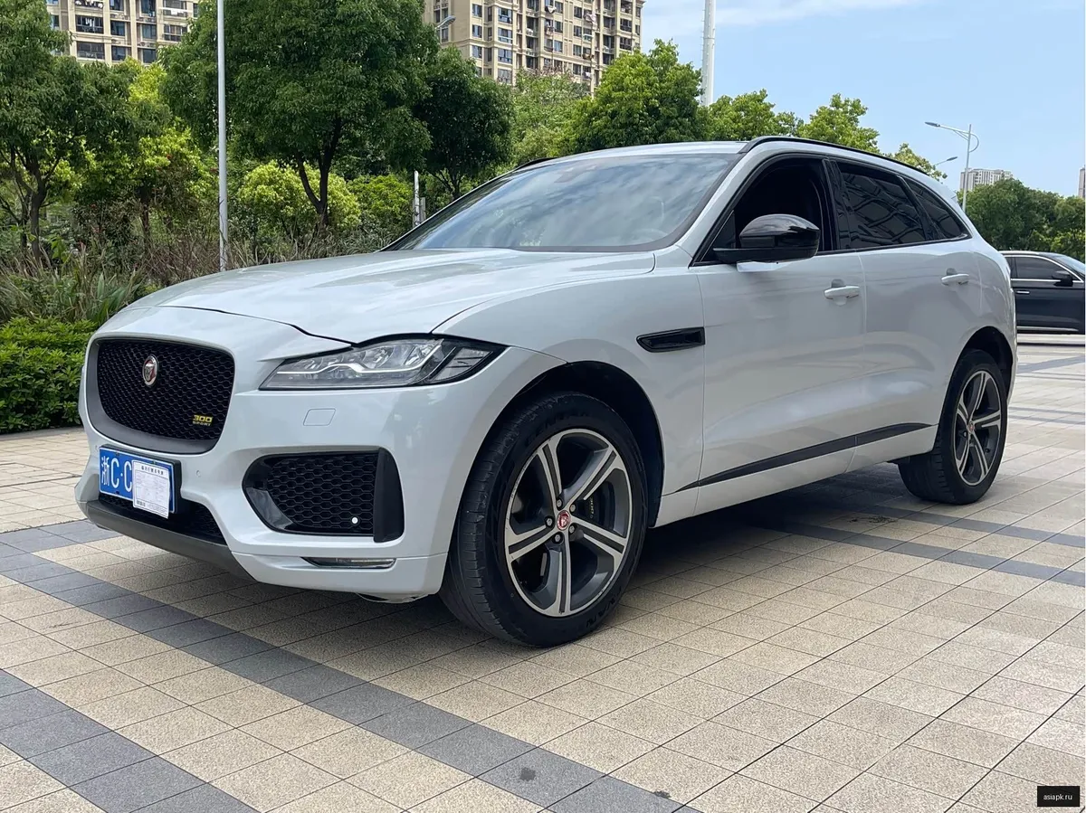 Jaguar F-Pace