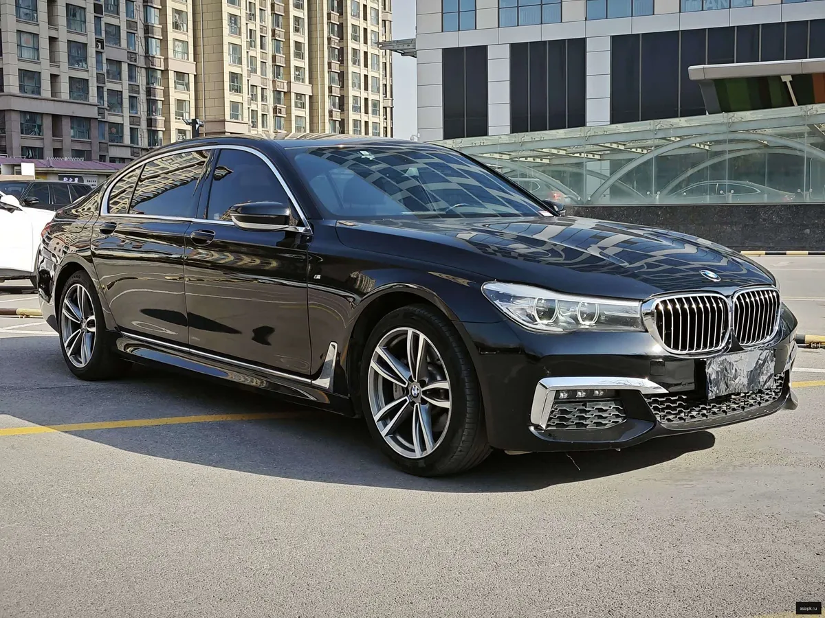 BMW 7-Series 3