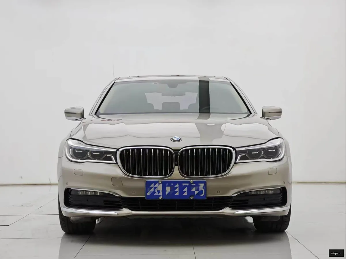 BMW 7-Series 2