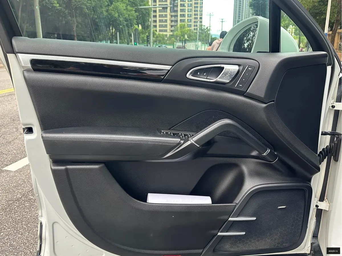 Porsche Cayenne 5