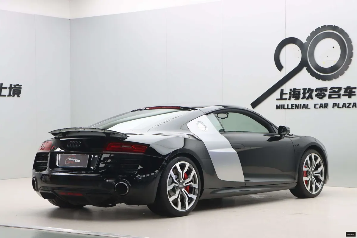 Audi R8 6