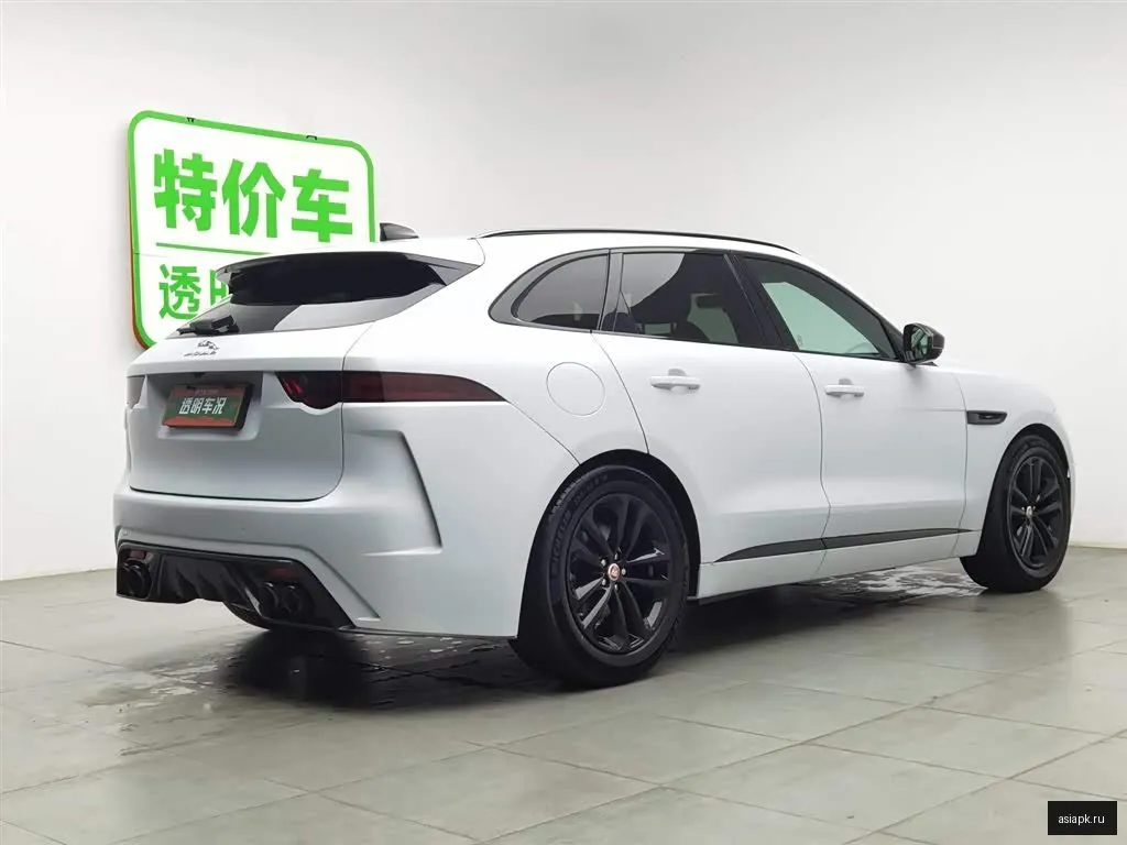 Jaguar F-Pace 2