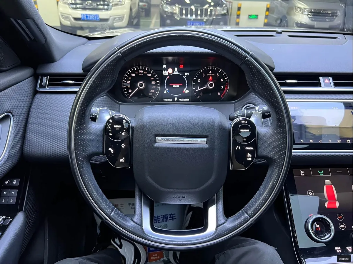 Land Rover Range Rover Velar 5