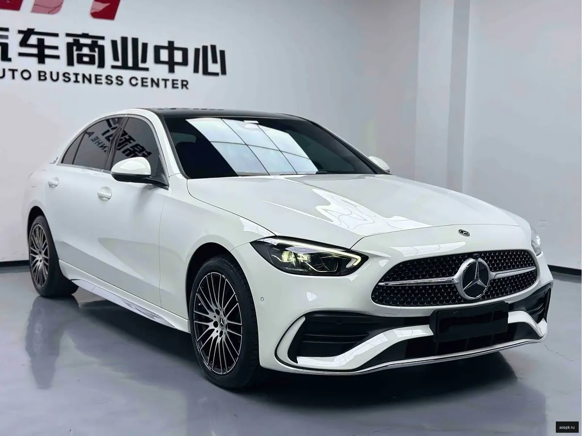 Mercedes-Benz C-Class 2