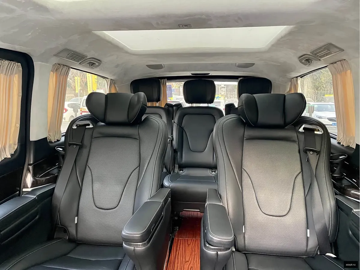 Mercedes-Benz V-Class 4