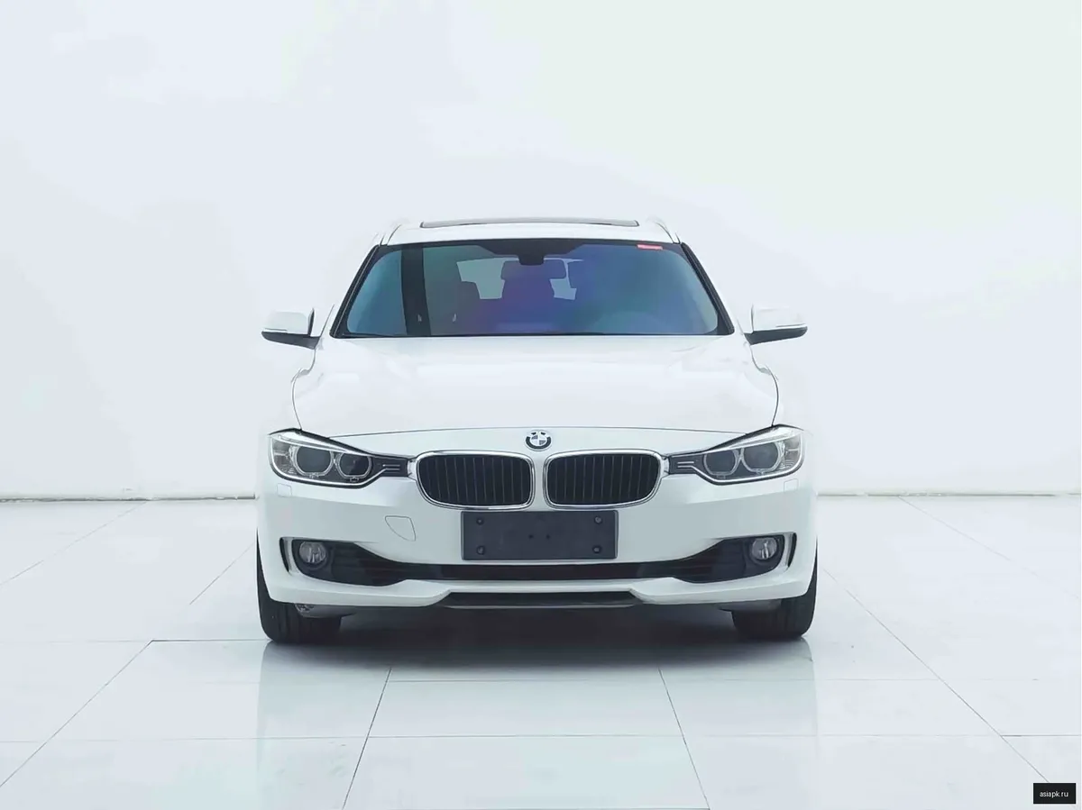 BMW 3-Series 2