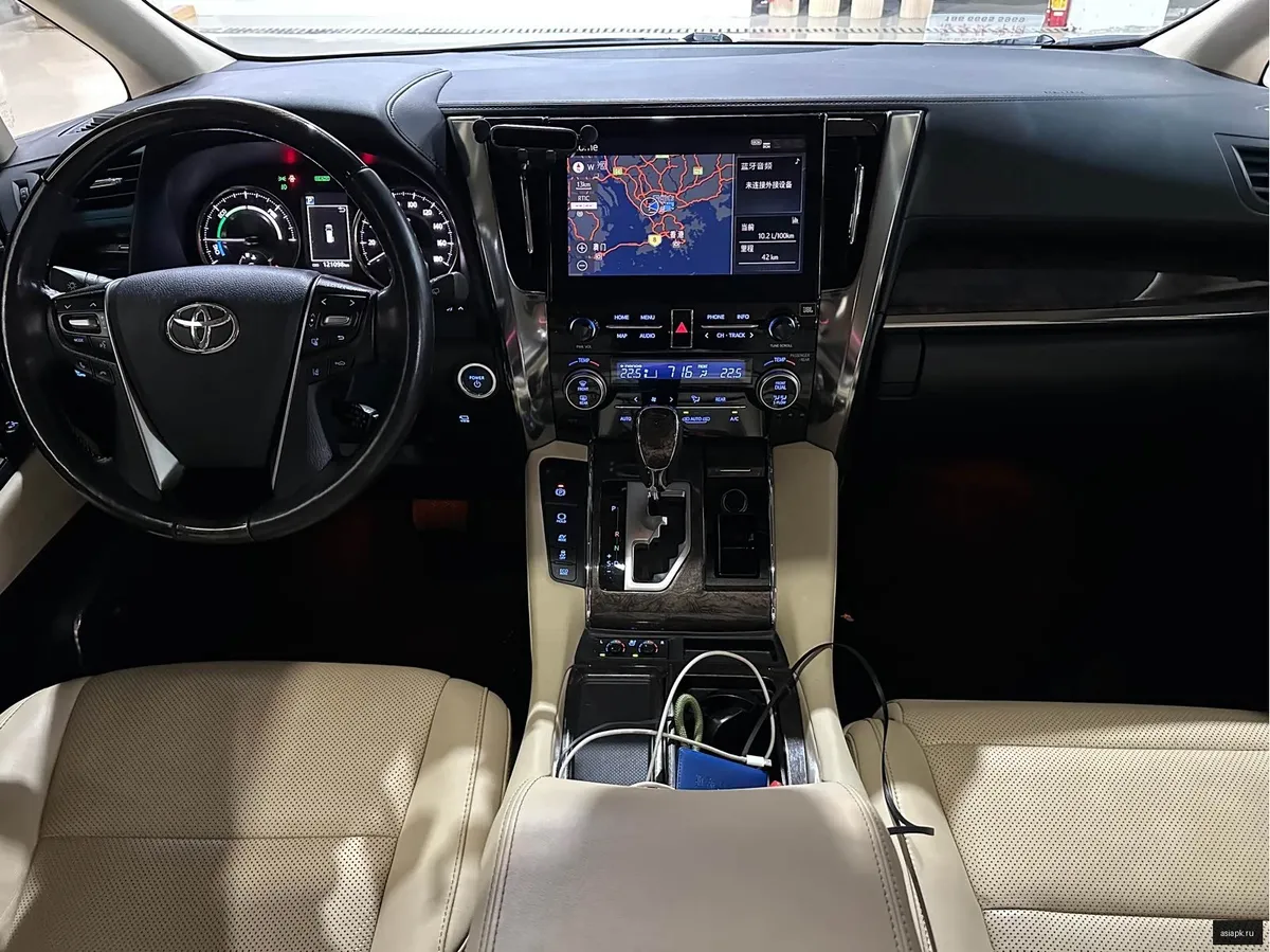 Toyota Vellfire 6
