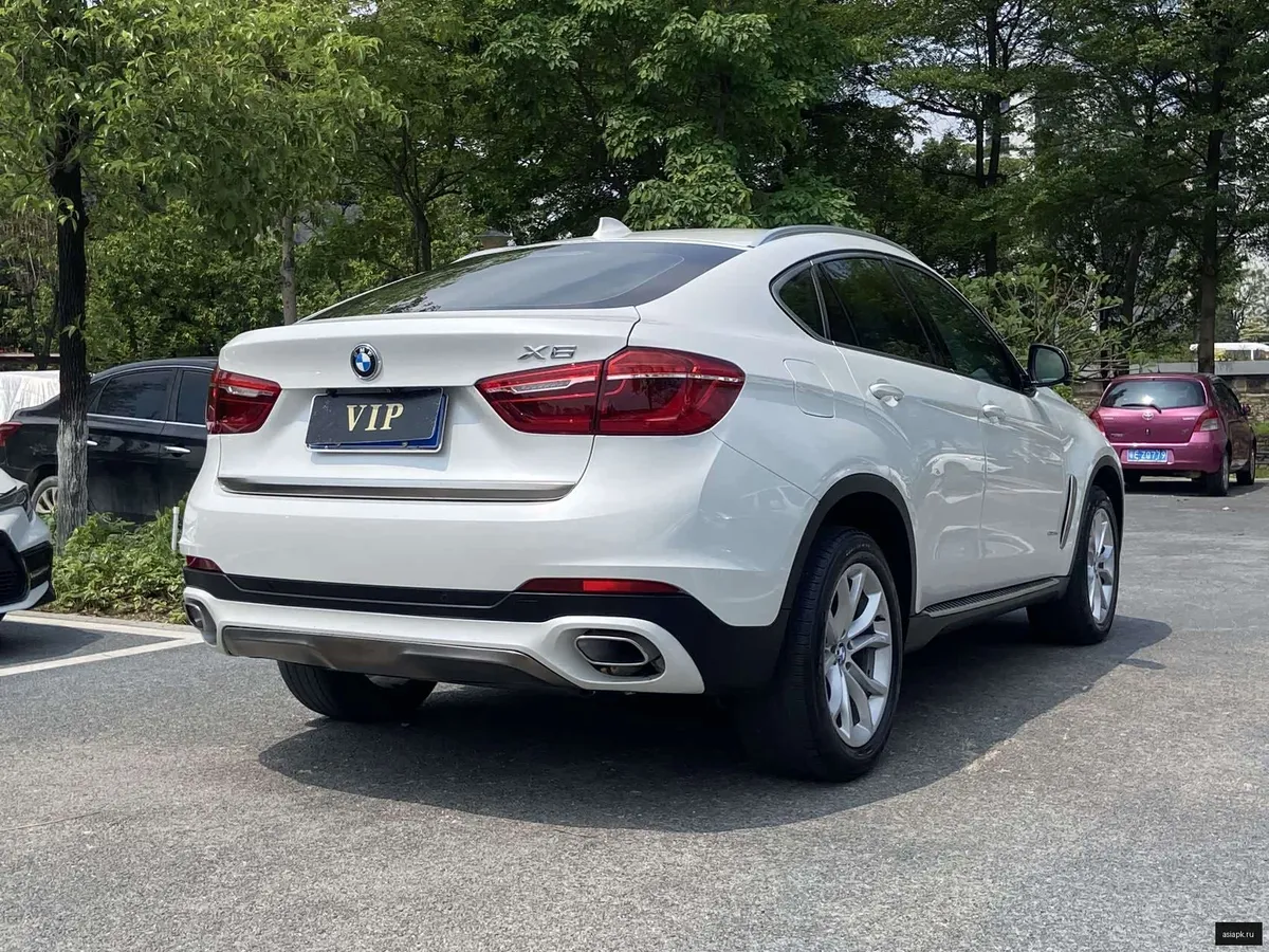 BMW X6 4