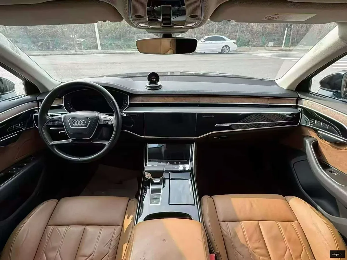 Audi A8 5