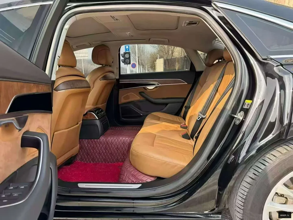 Audi A8 6