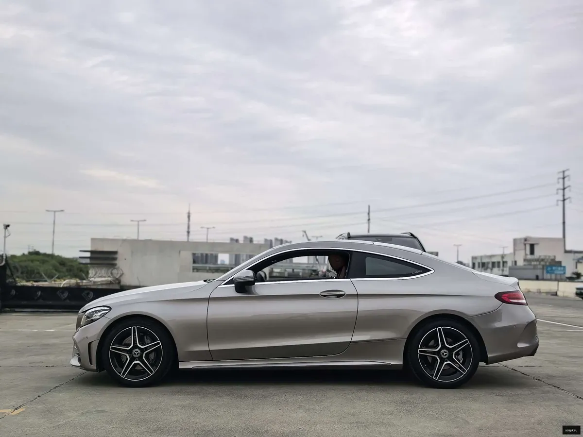 Mercedes-Benz C-Class 5