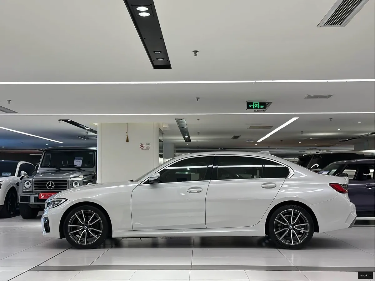 BMW 3-Series 4