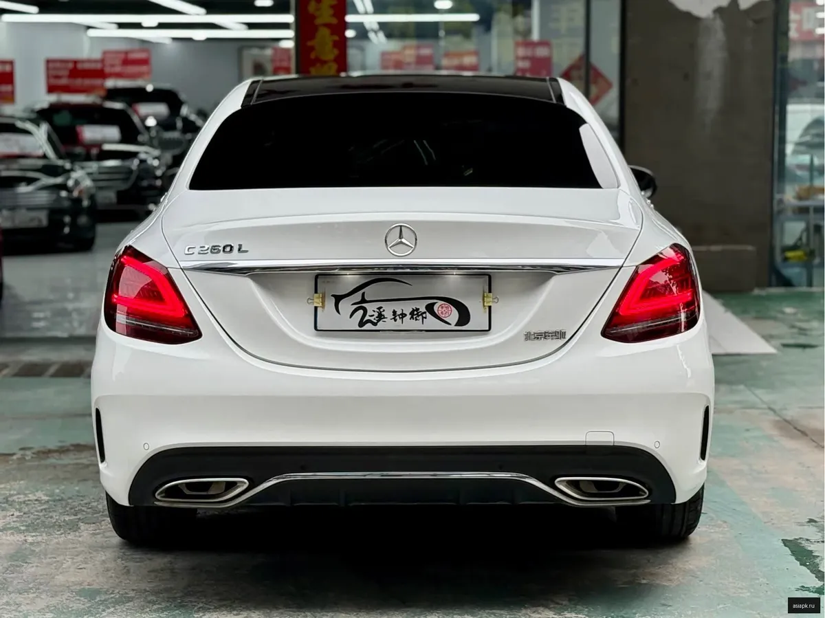 Mercedes-Benz C-Class 5