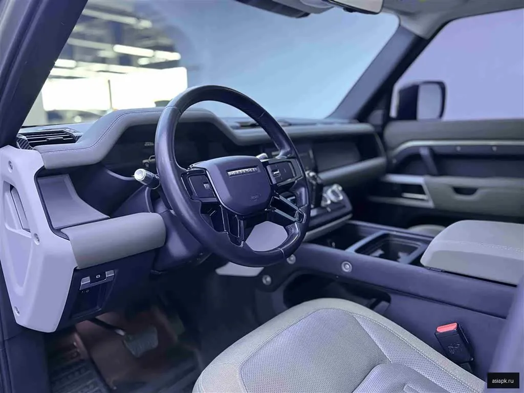 Land Rover Defender 4