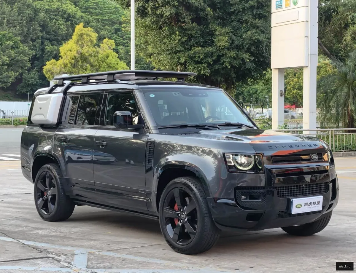 Land Rover Defender 3