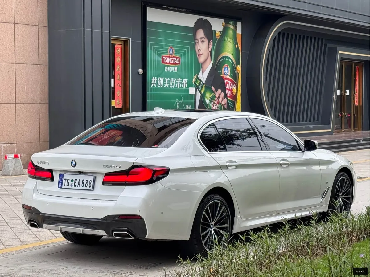 BMW 5-Series 6