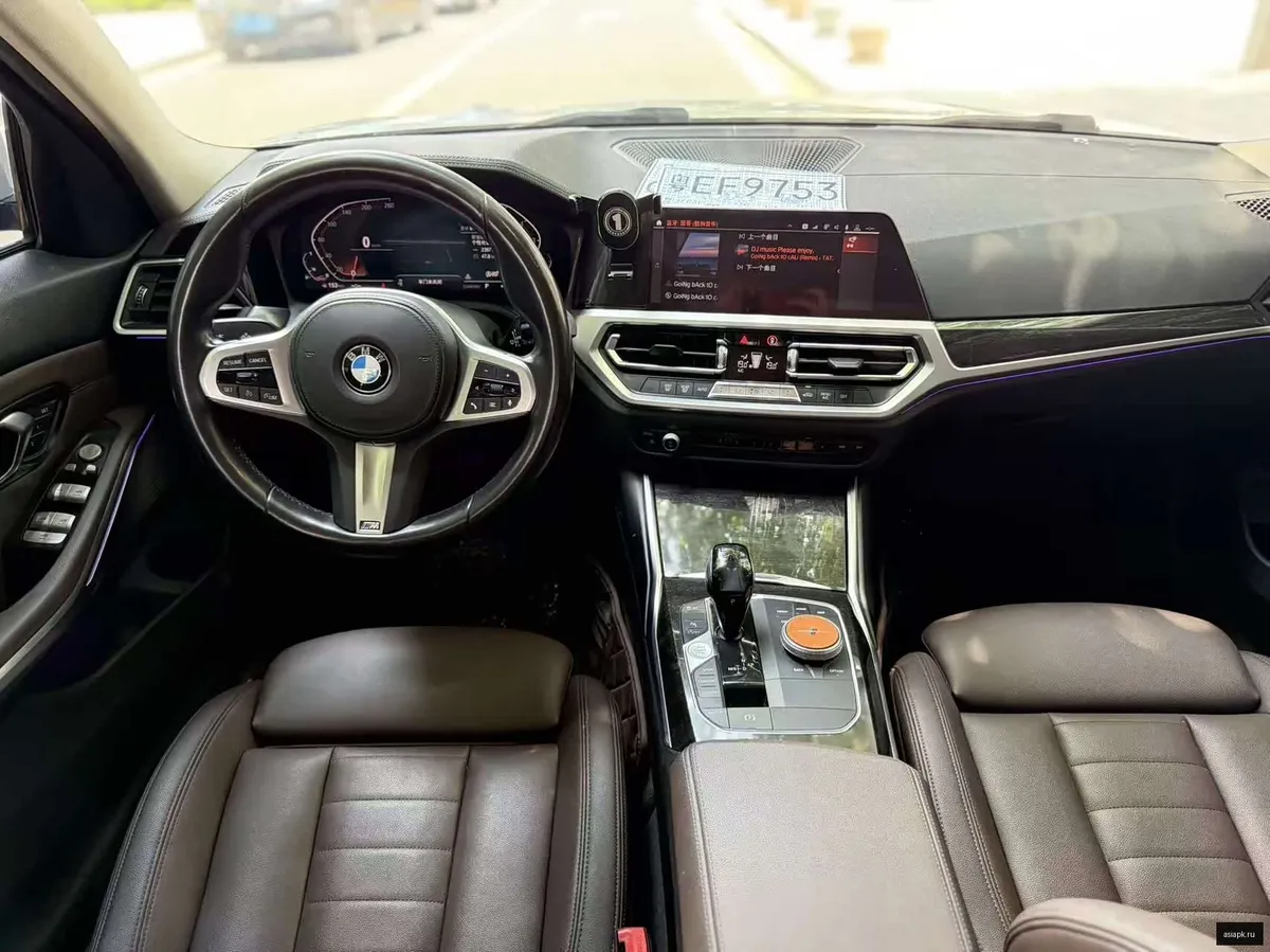 BMW 3-Series 4
