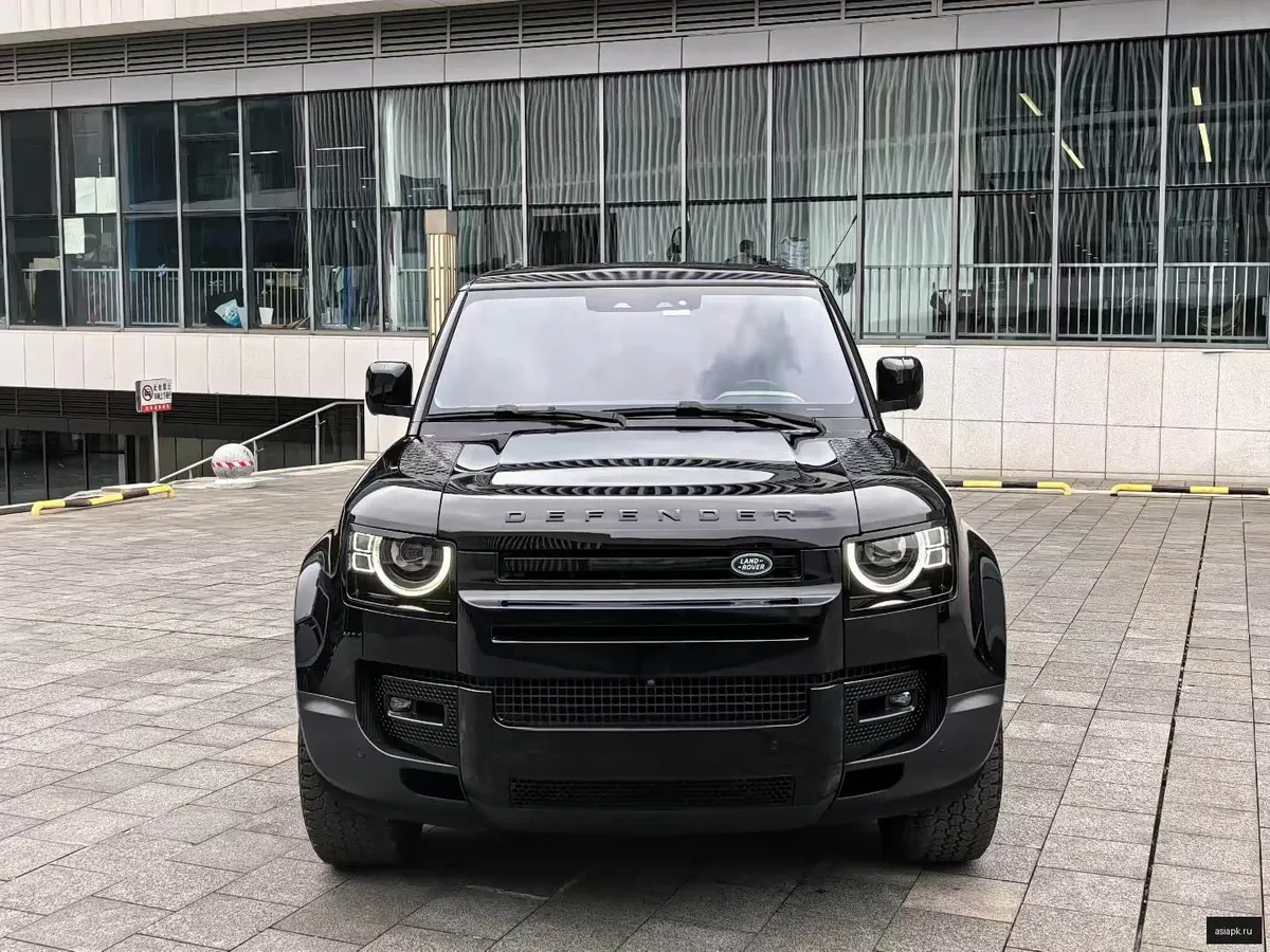 Land Rover Defender 2
