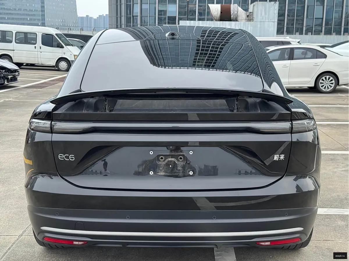 Nio EC6 4