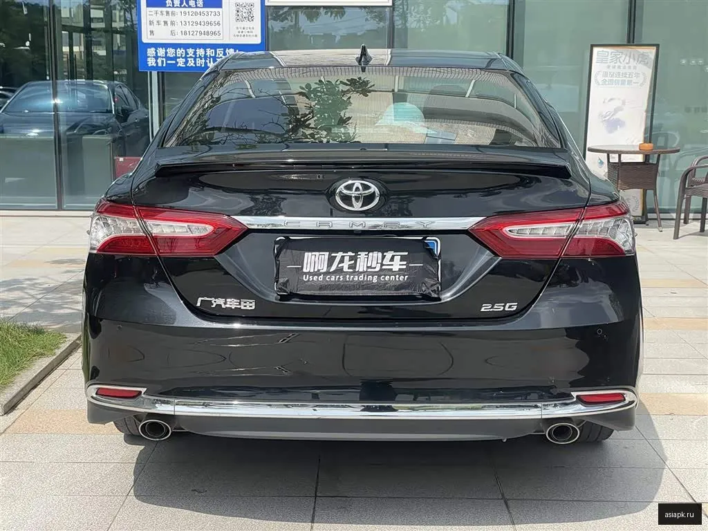 Toyota Camry 5