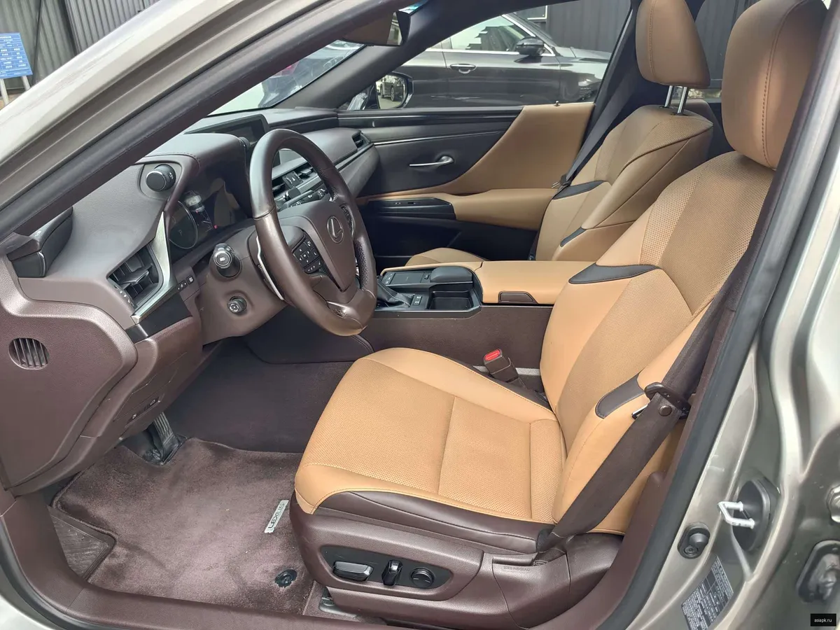 Lexus ES250 3