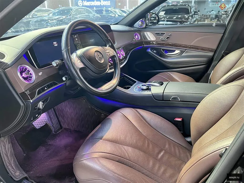 Mercedes-Benz S-Class 4