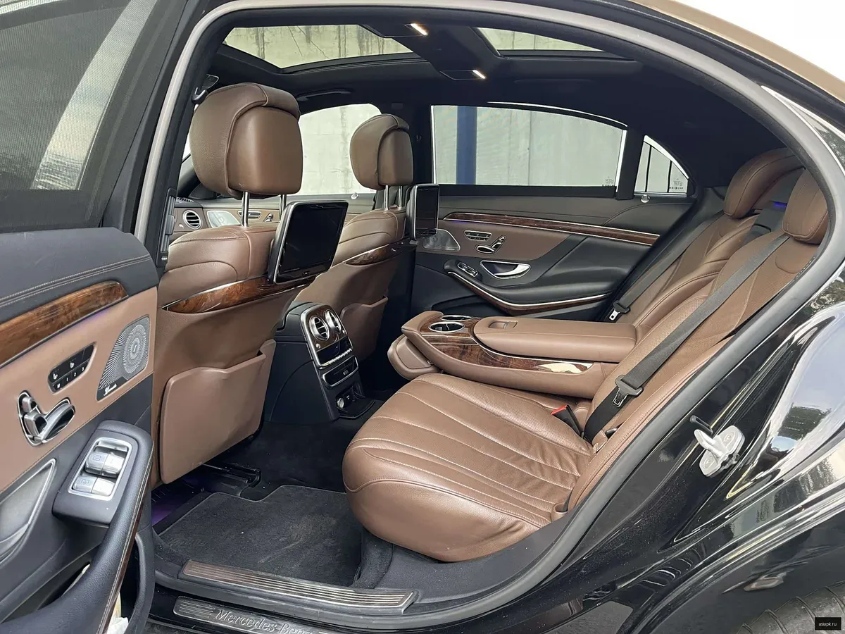 Mercedes-Benz S-Class 4