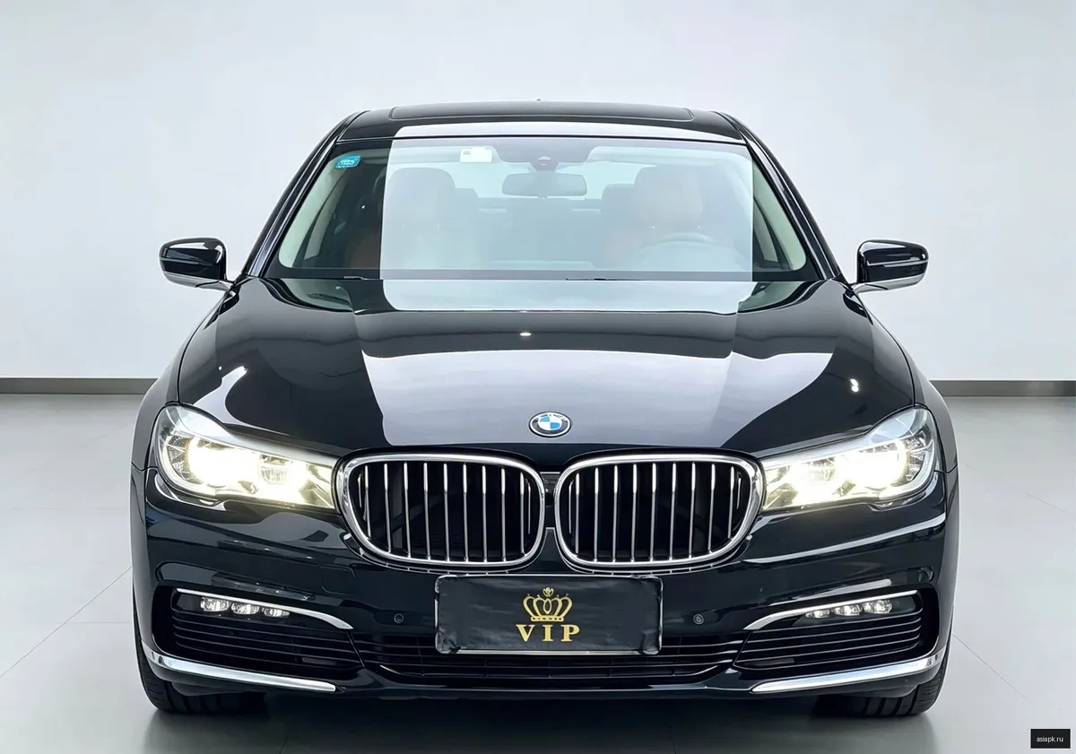 BMW 7-Series 2