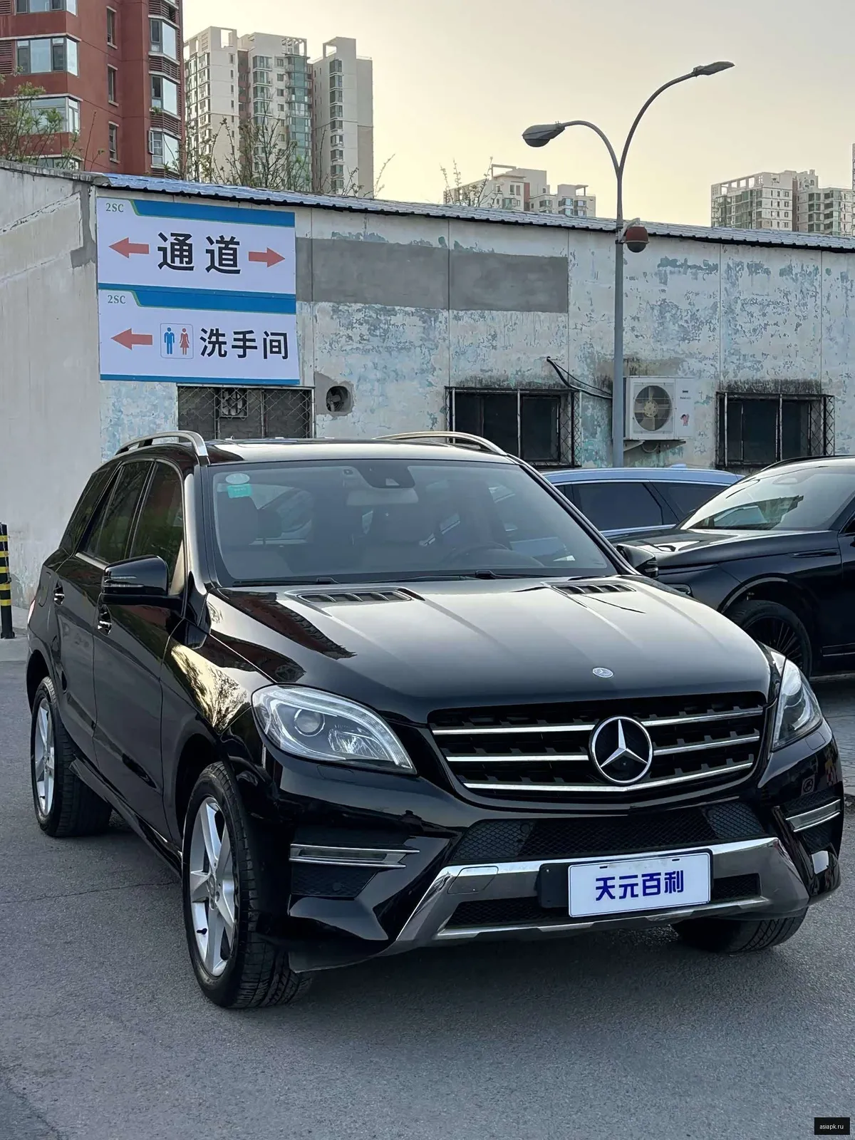 Mercedes-Benz M-Class 3