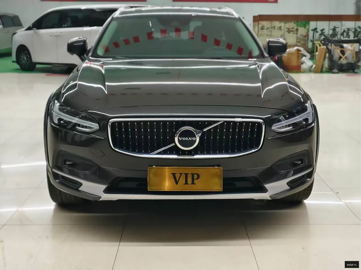 Volvo V90 2