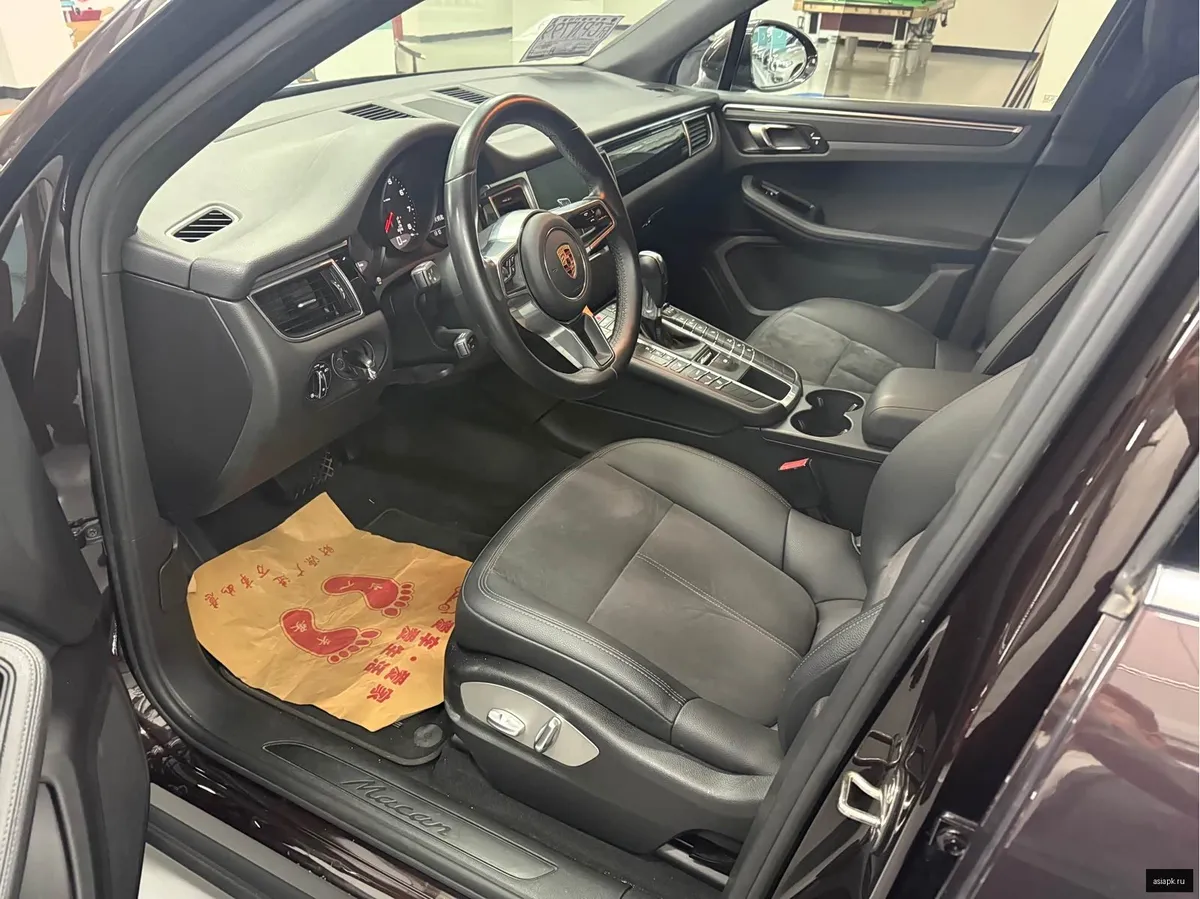 Porsche Macan 5