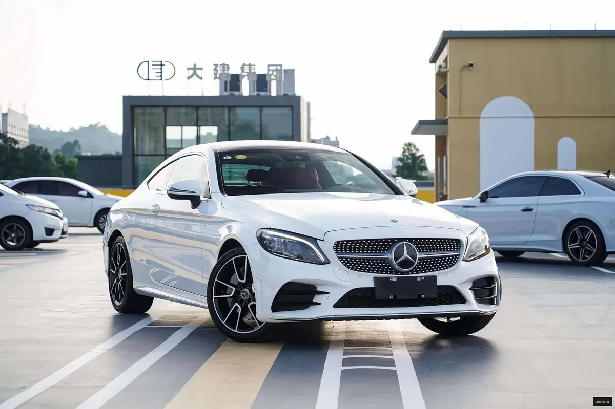 Mercedes-Benz C-Class 6