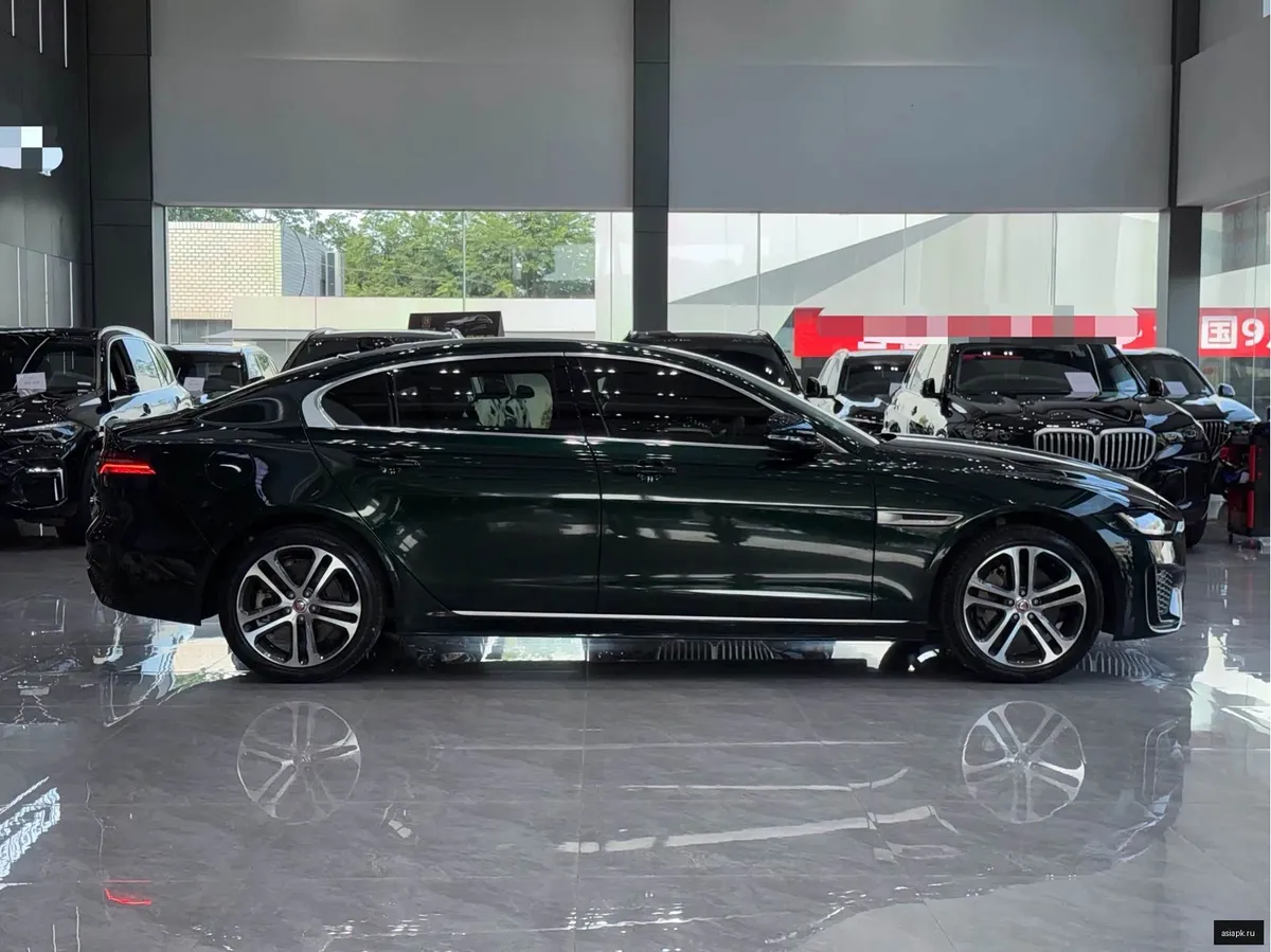Jaguar XE 2