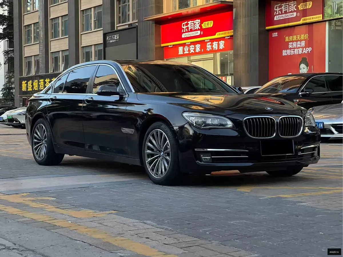 BMW 7-Series 3