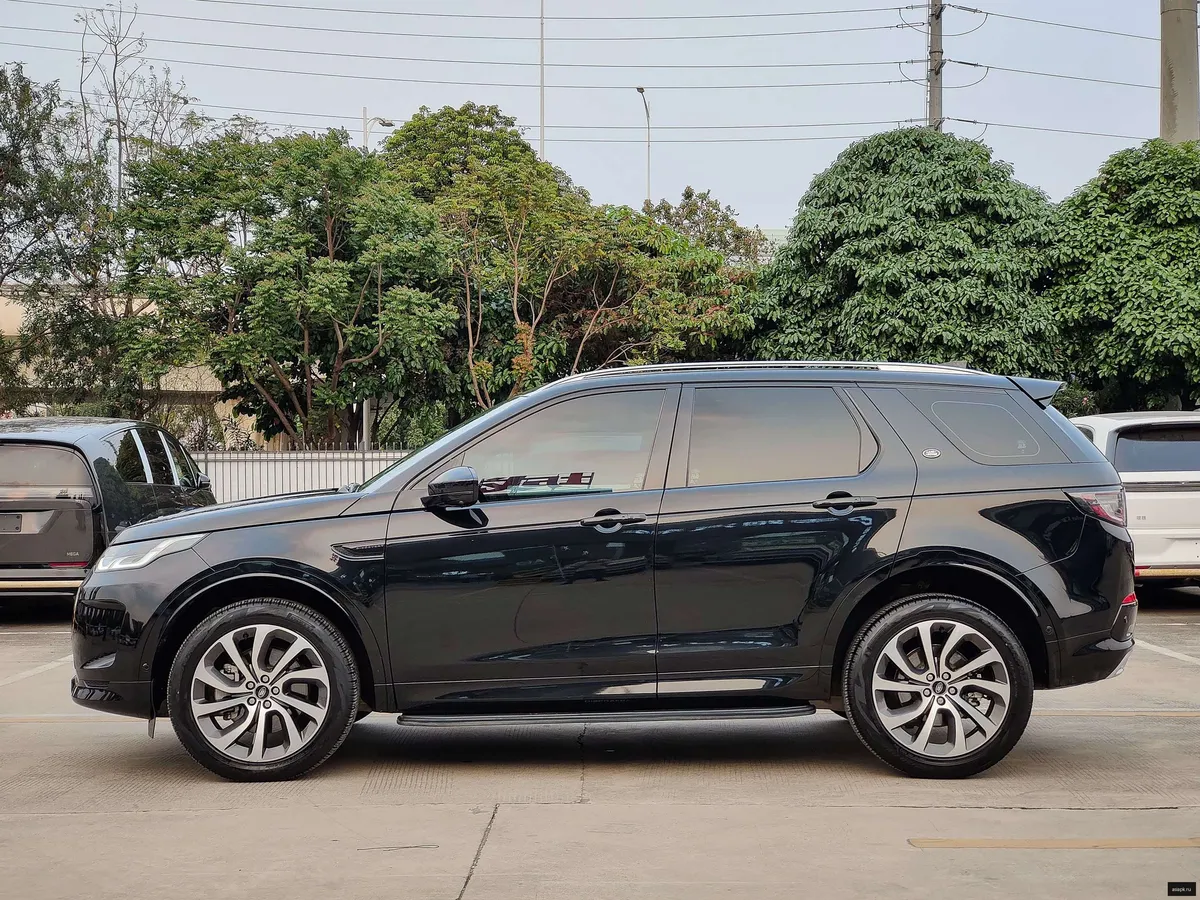 Land Rover Discovery Sport 4
