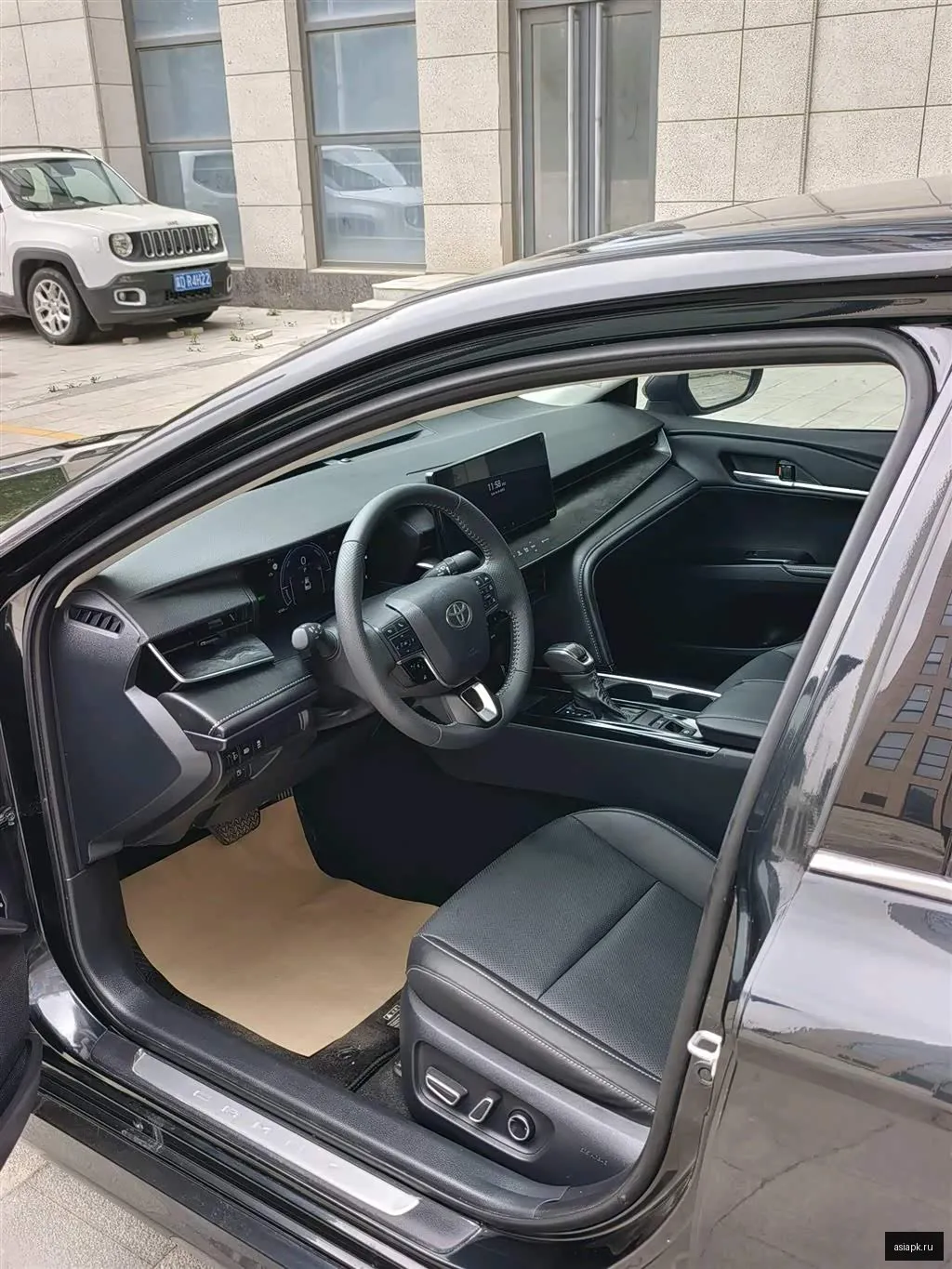 Toyota Camry 6
