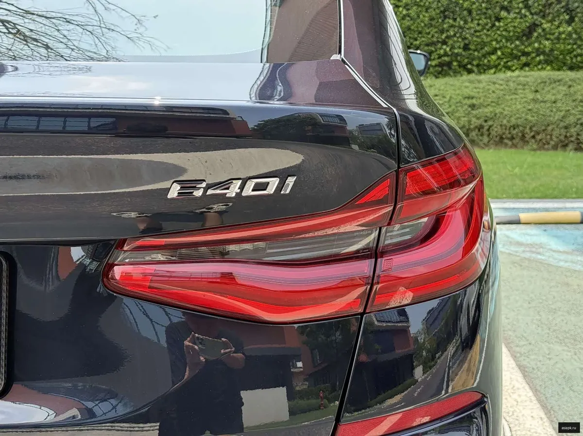 BMW 6-Series 6