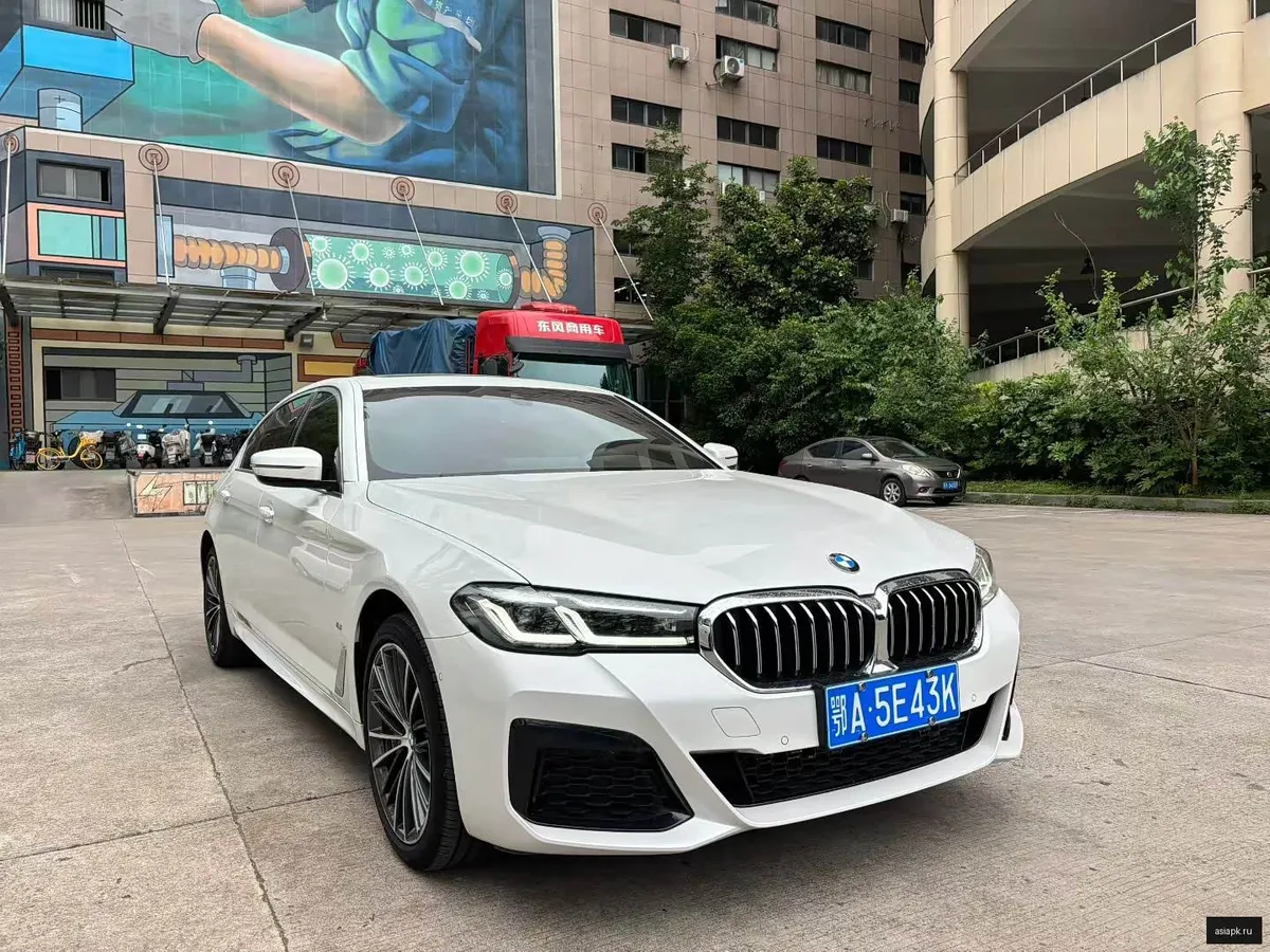 BMW 5-Series 3