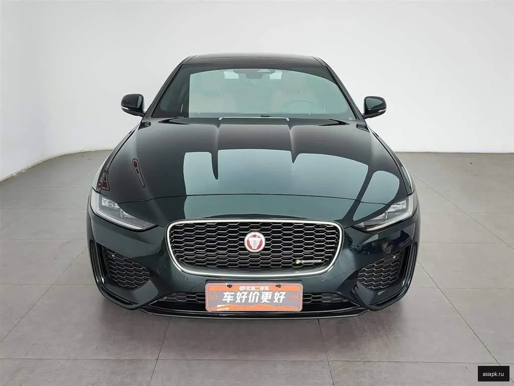 Jaguar XE 3