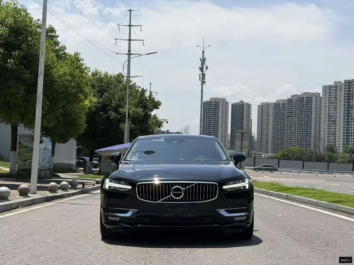 Volvo S90 2