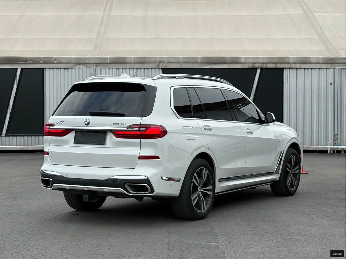 BMW X7 4