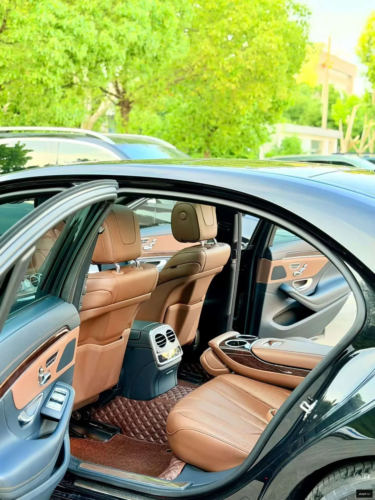Mercedes-Benz S-Class 6