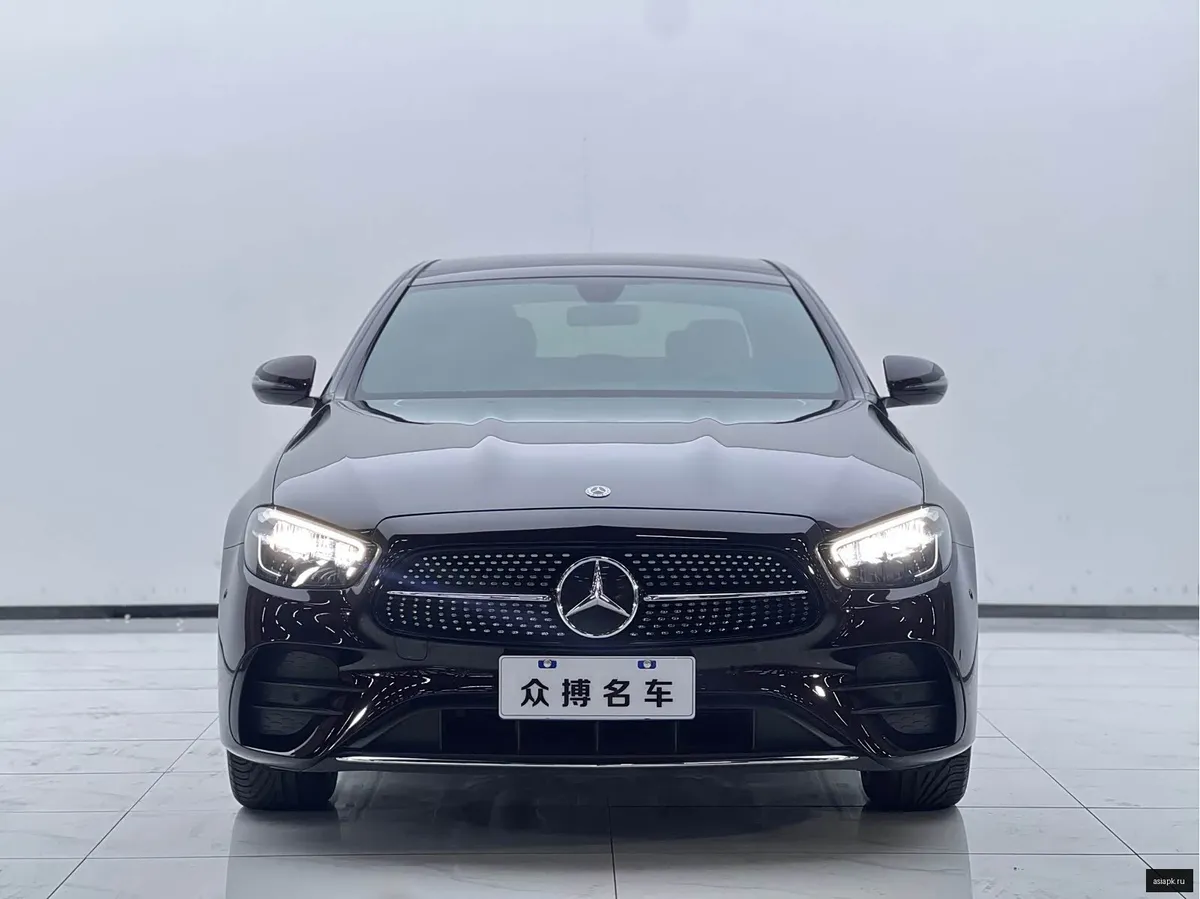 Mercedes-Benz E-Class 2