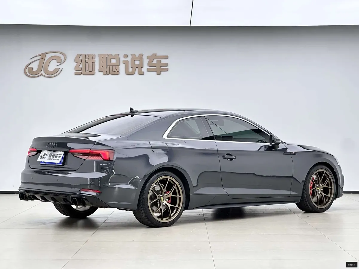 Audi A5 3