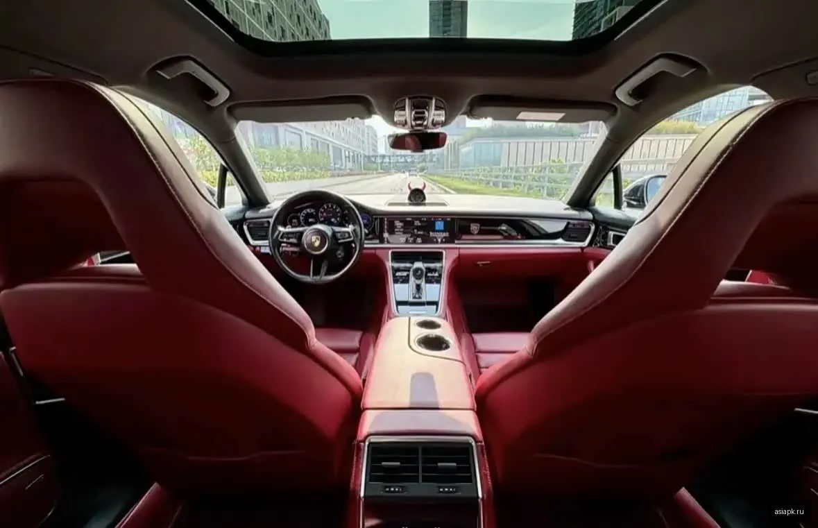 Porsche Panamera 6
