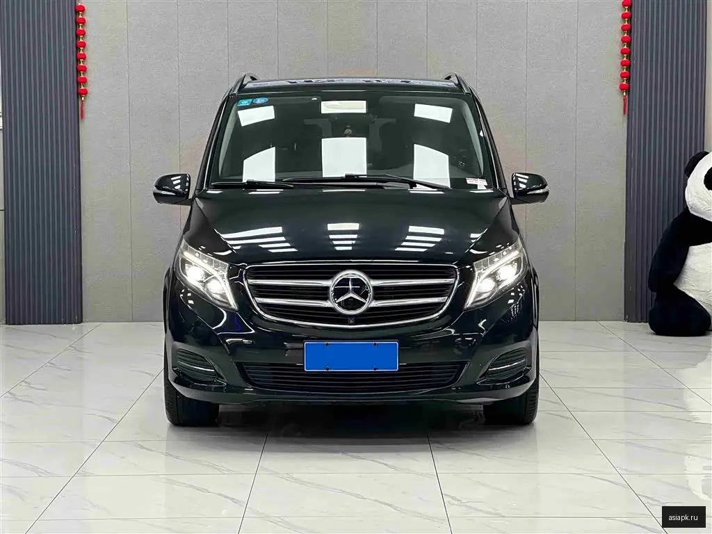 Mercedes-Benz V-Class 2
